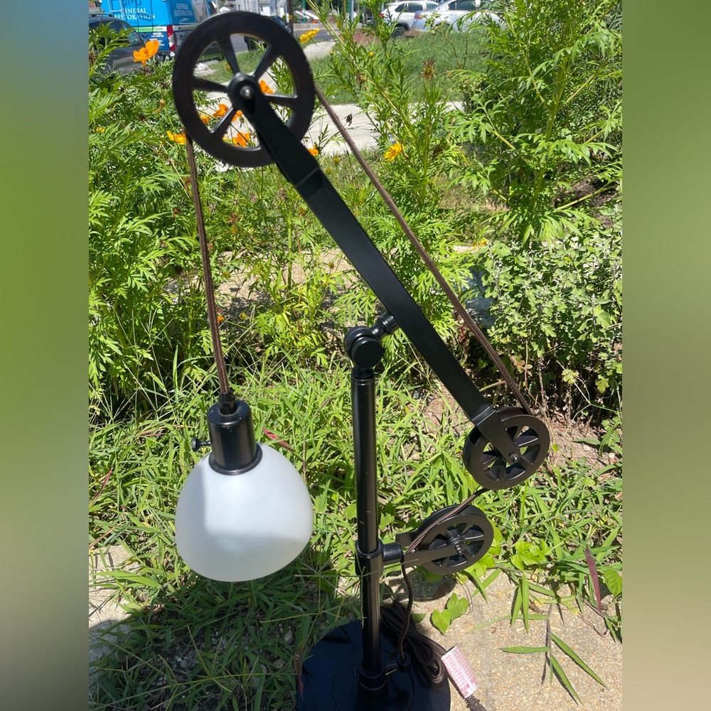 Industrial Black and White Pulley Lamp - Picture 3 of 5